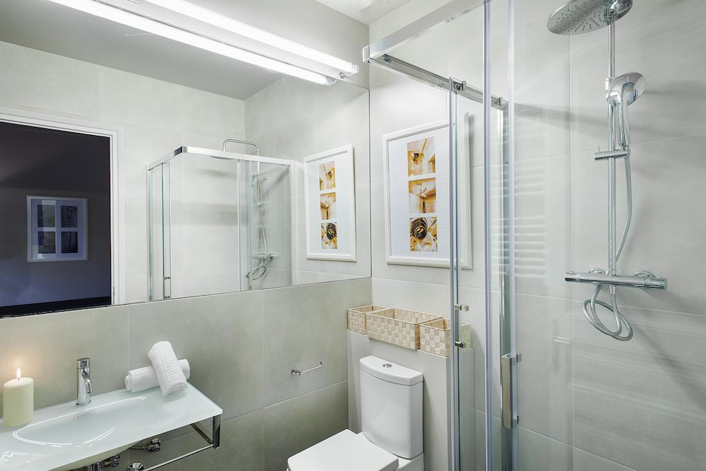Bachome Gallery B&B Barcelona Room photo