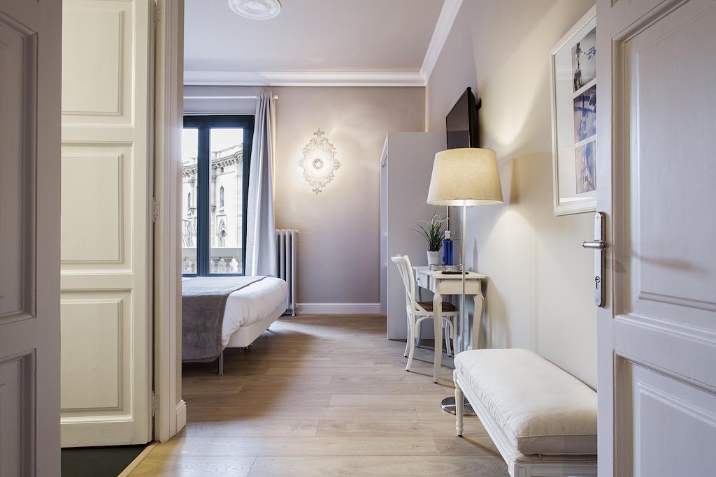 Bachome Gallery B&B Barcelona Room photo